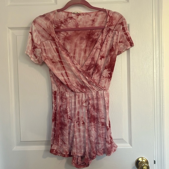 Romper - Picture 1 of 2